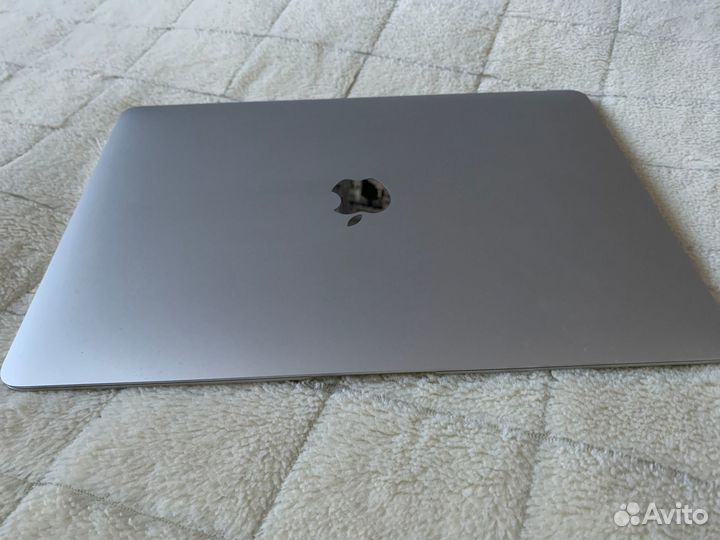 MacBook Air M1 8gb 256 SSD