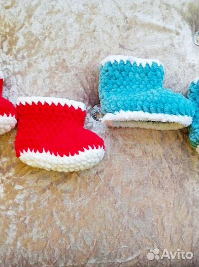 Носочки детские вязаные