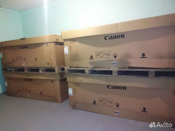 Широкоформатный плоттер canon IPF 8400 SE