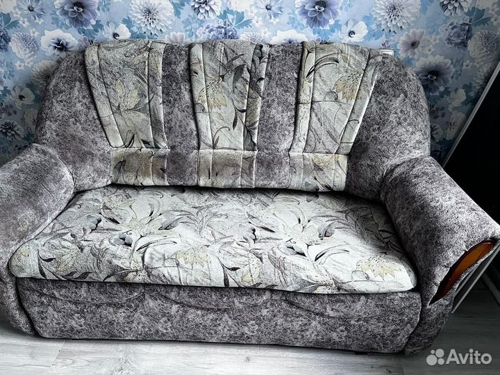 Диван и 2 кресла бу