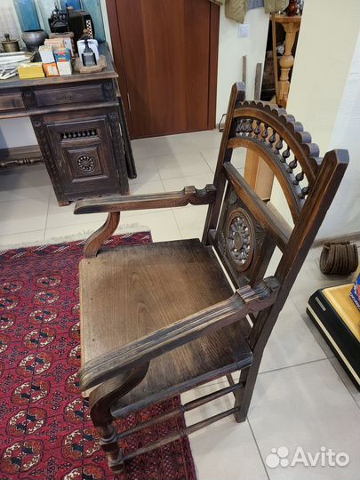 Антикварная мебель