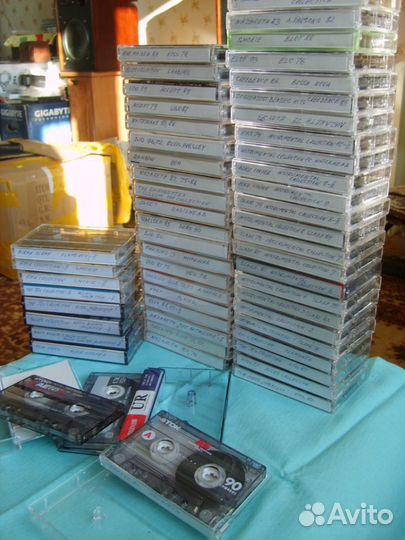 Аудиозаписи из личной коллекции на кассетах