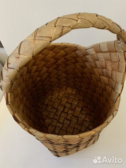 Корзина плетеная