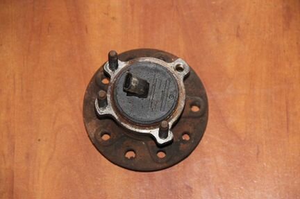 Ступица задняя Опель Вектра С