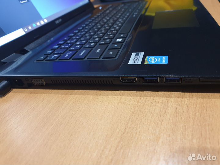 Ноутбук dexp Aquilon O152