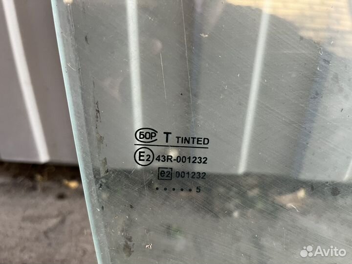 Передни стекла ваз 2110 2112