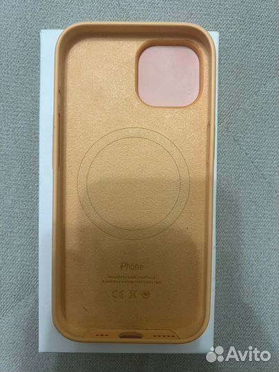 Чехол на iPhone 15