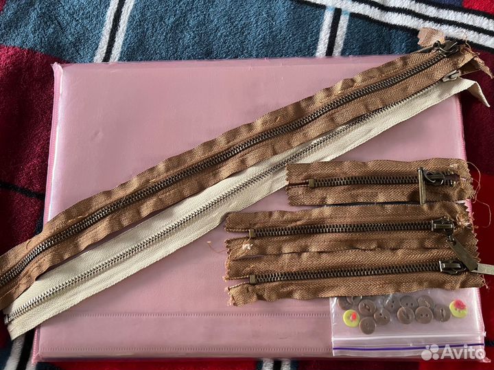 Пуговицы, молнии