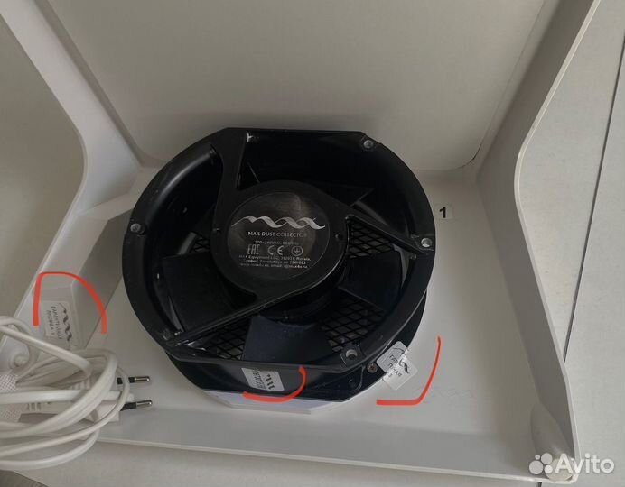 Настольный пылесос для маникюра