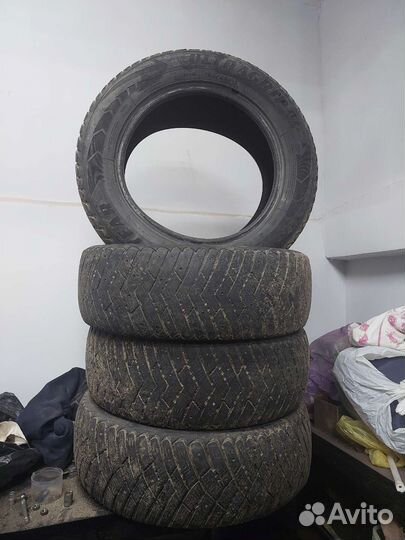 Goodyear Ultragrip Ice Arctic 195/65 R15 91T