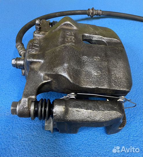 Суппорт тормозной перед. левый Nissan X-Trail T32