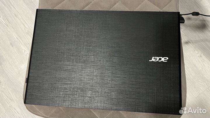 Ноутбук Acer E15