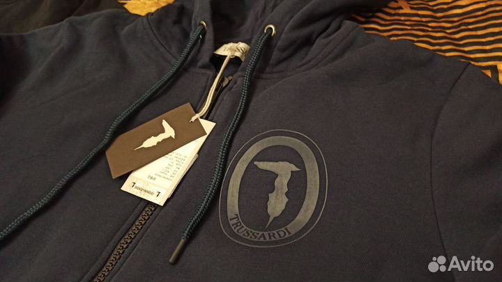 Толстовка Trussardi 48 (M) новая, оригинал