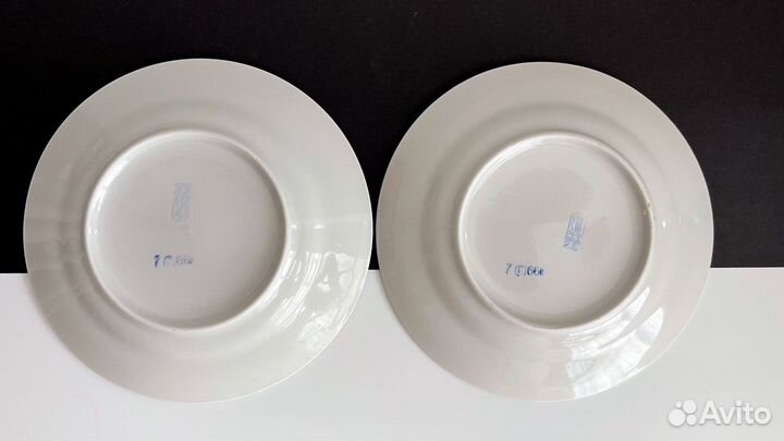 Тарелка детская коллекционная фарфор Рига