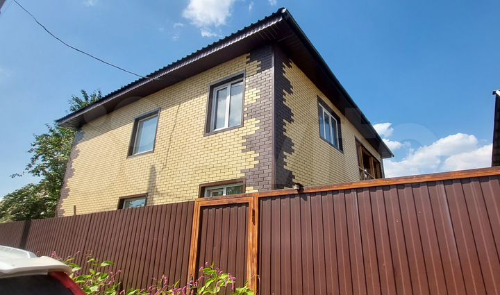 Дом 200 м² на участке 6,7 сот.