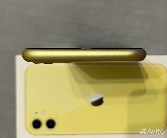 Смартфон Apple iPhone 11 64GB nanoSim/eSim