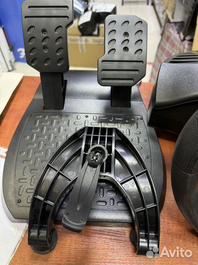 Руль Thrustmaster T80 Ferrari 488 GTB Edition, PS4