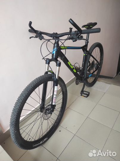 Велосипед GT avalanche elite 29
