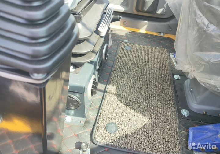 Фронтальный погрузчик Kyloton DX12, 2023