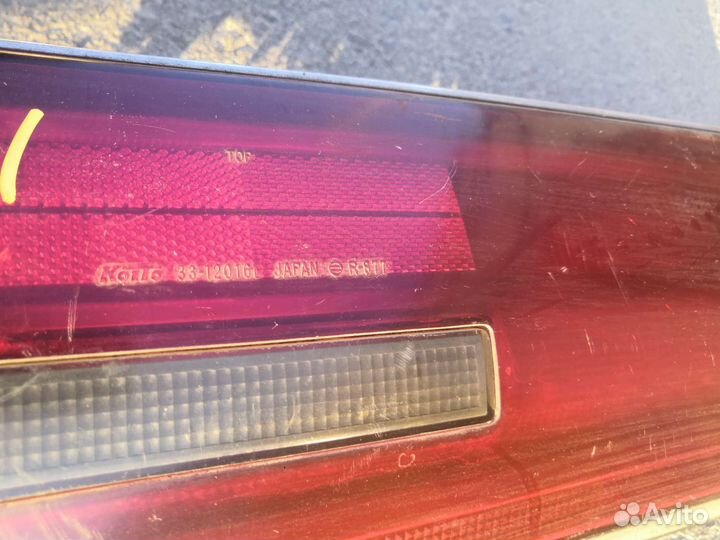 Фонарь левый toyota cresta x81