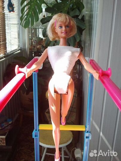 Барби-гимнастка,доктор из 90х винтаж