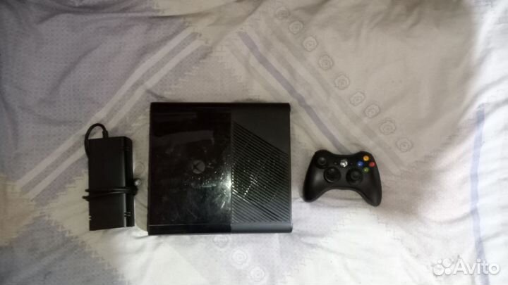 Игровая приставка xbox 360