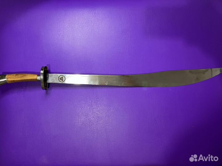 Меч с чехлом