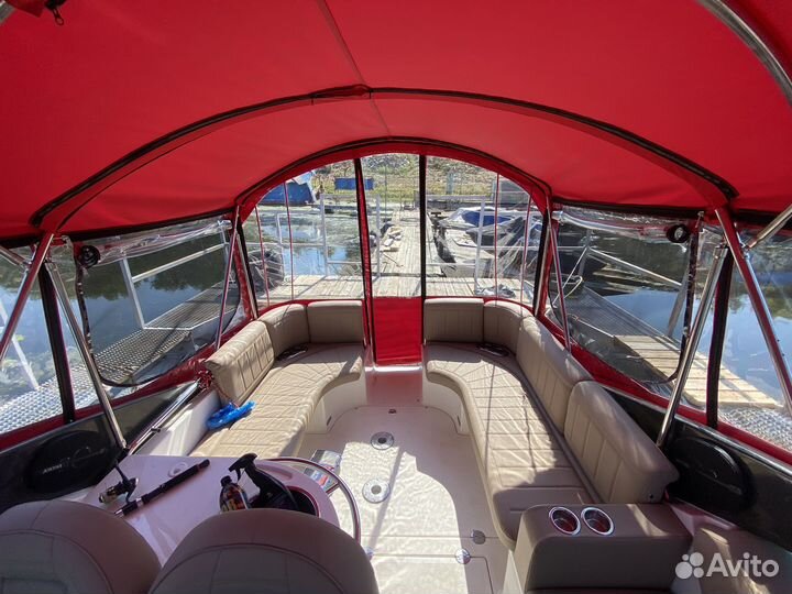 Круизный катер Velvette 29