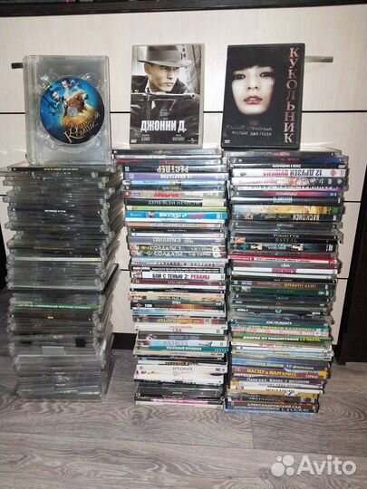 DVD диски с фильмами 140 шт