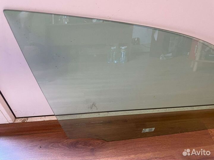 Стекло Lexus ES