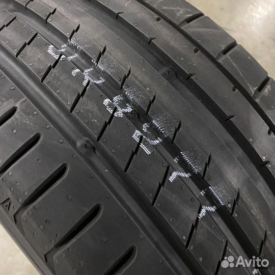 Yokohama Advan Sport V107 275/45 R20 110Y