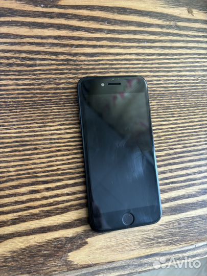 iPhone SE, 128 ГБ
