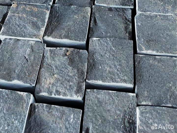 Гранитная брусчатка в ящиках