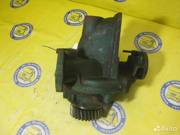 Насос охлаждающей жидкости (помпа) 8170313 volvo