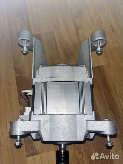 Двигататель стиральной машины