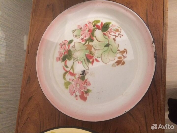 Эмалированное блюдо