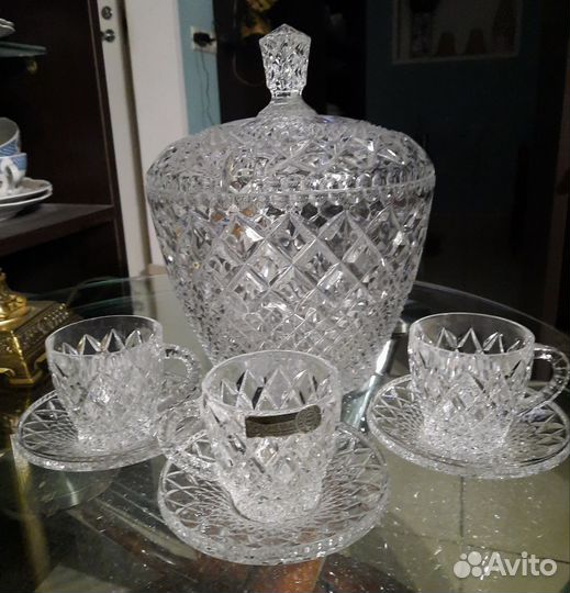 Крюшонница хрусталь Bohemia и 4 чашки с блюдцами