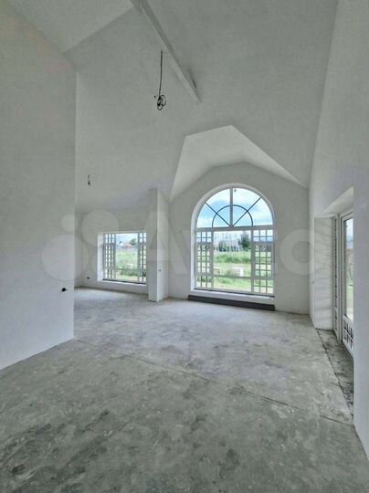 Дом 186 м² на участке 12 сот.