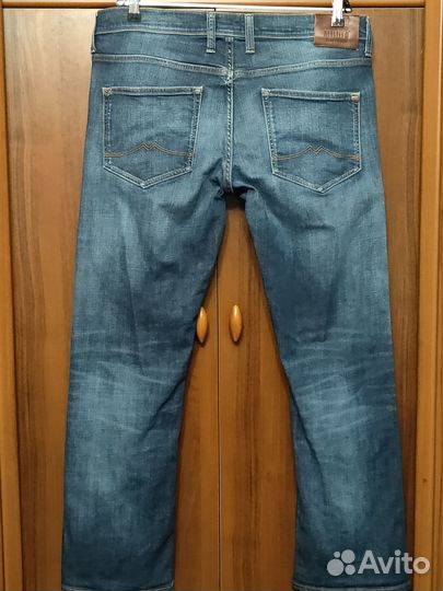 Джинсы 