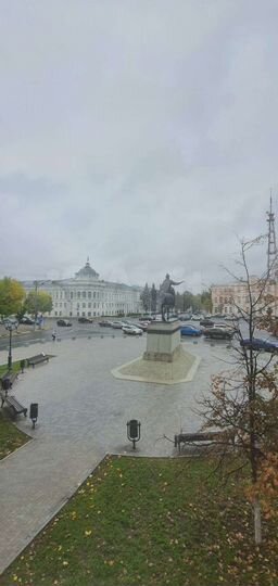 2-к. квартира, 52 м², 2/4 эт.