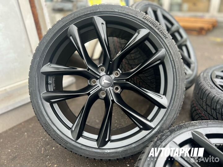 Колеса зимние R21 для Tesla Model Y