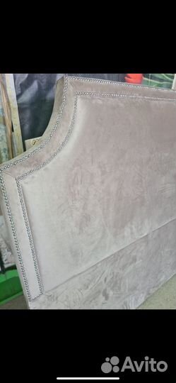 Кровать мягкая