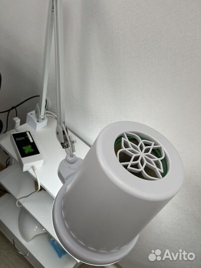 Вытяжка для маникюра и педикюра 4blanc