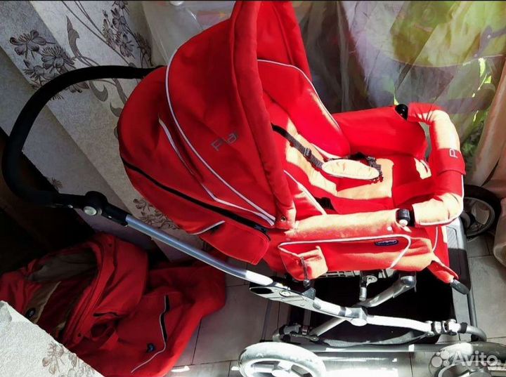 Прогулочная коляска