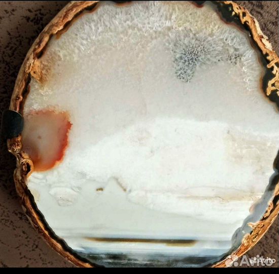 Картина в камне