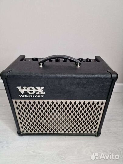 Гитарный комбоусилитель vox