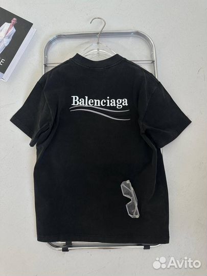 Футболка balenciaga