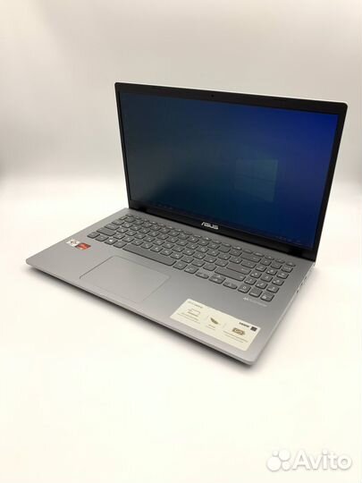 Свежий, мощный ноутбук 20-21 года