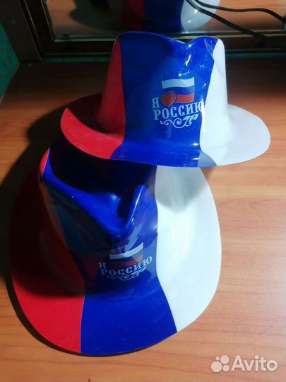 Товары с символикой России