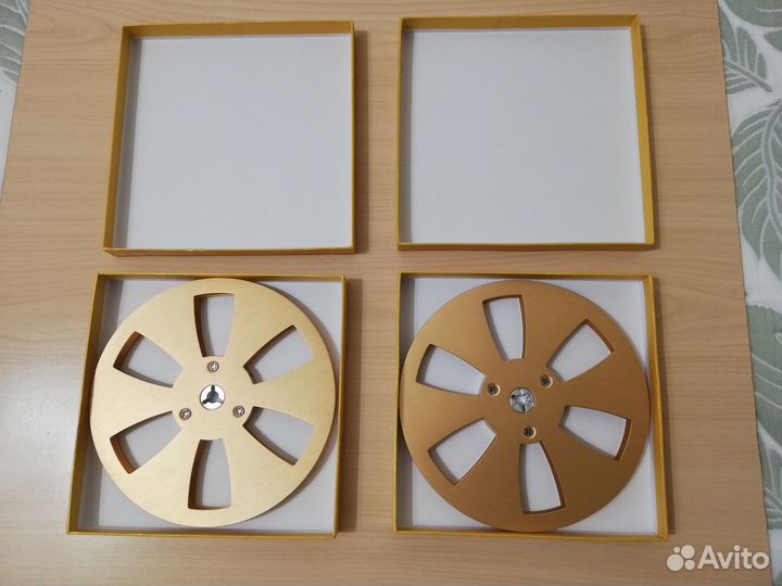 Катушки магнитофонные алюминиевые 18 см (7 дюймов)